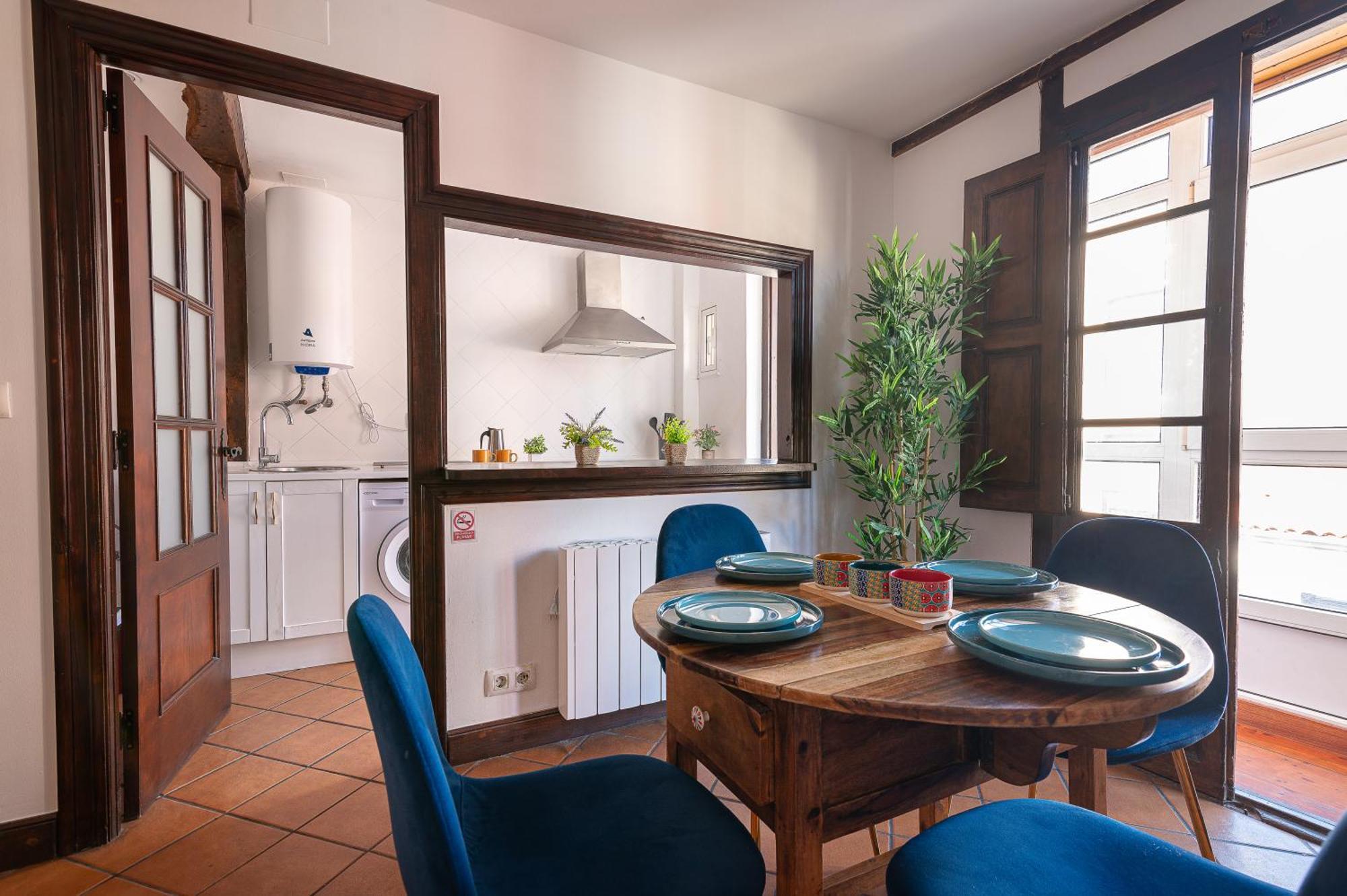 Apartamento En El Corazon De La Ciudad Junto A Las Estaciones Santander Zewnętrze zdjęcie