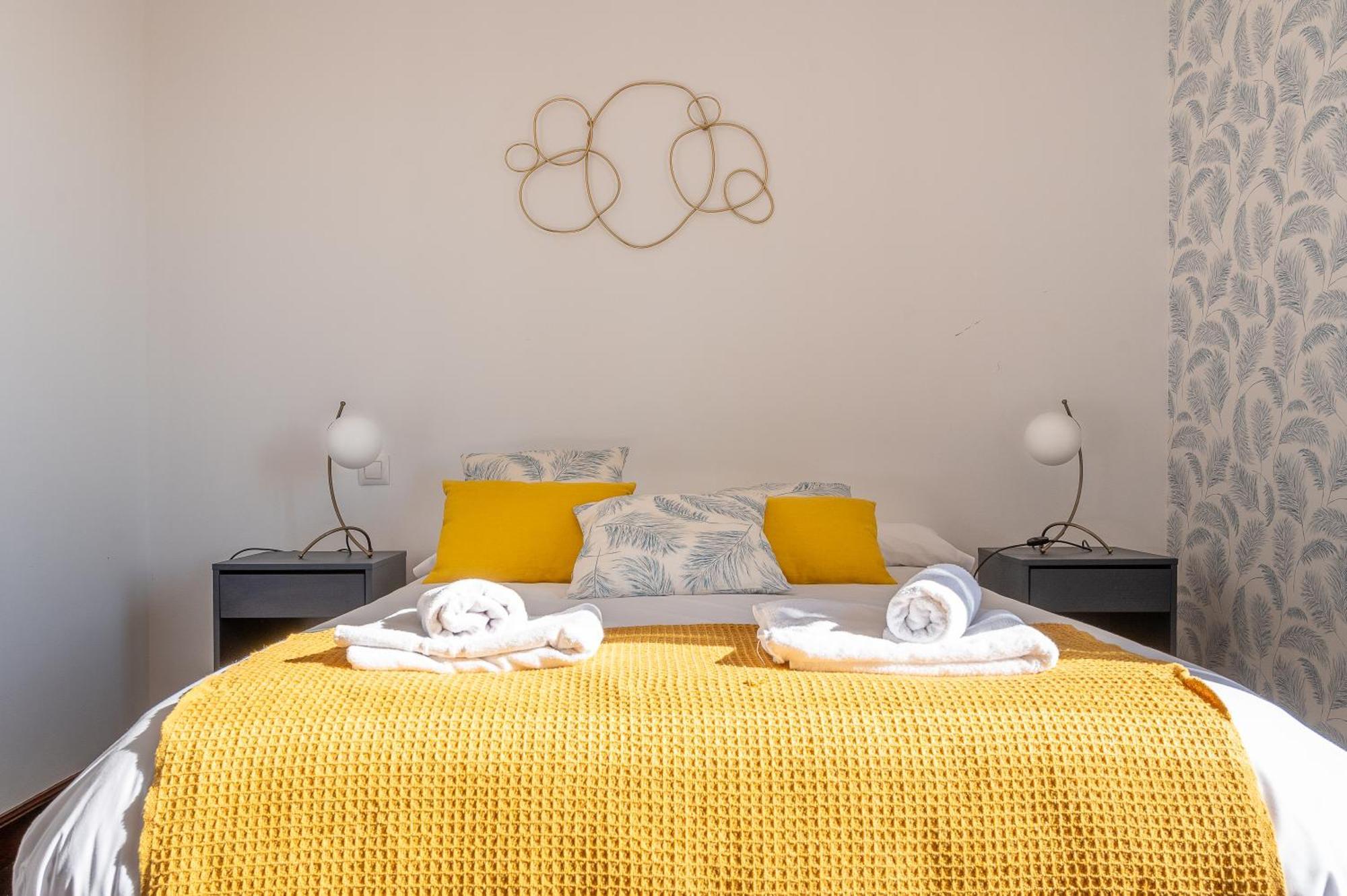 Apartamento En El Corazon De La Ciudad Junto A Las Estaciones Santander Zewnętrze zdjęcie